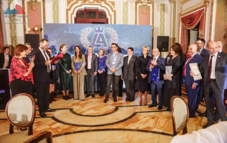 28 октября прошла церемония награждения лауреатов  V премии  Leader Leasing Awards и празднование 15-летия НП «ЛИЗИНГОВЫЙ СОЮЗ» и Подкомитета ТПП РФ по лизингу