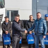 Новые тягачи от «КАМАЗ-ЛИЗИНГ» отправились в Омск